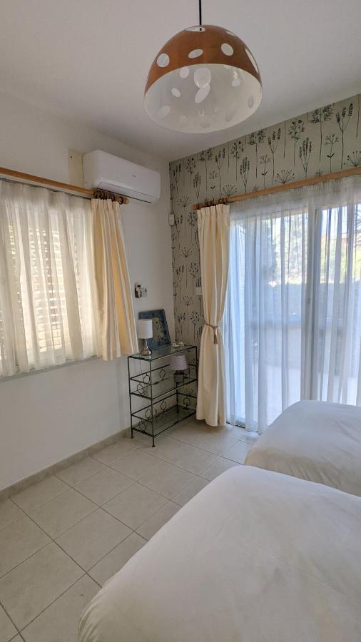 Stylish Garden Apartment At Paphos Harbour Dış mekan fotoğraf