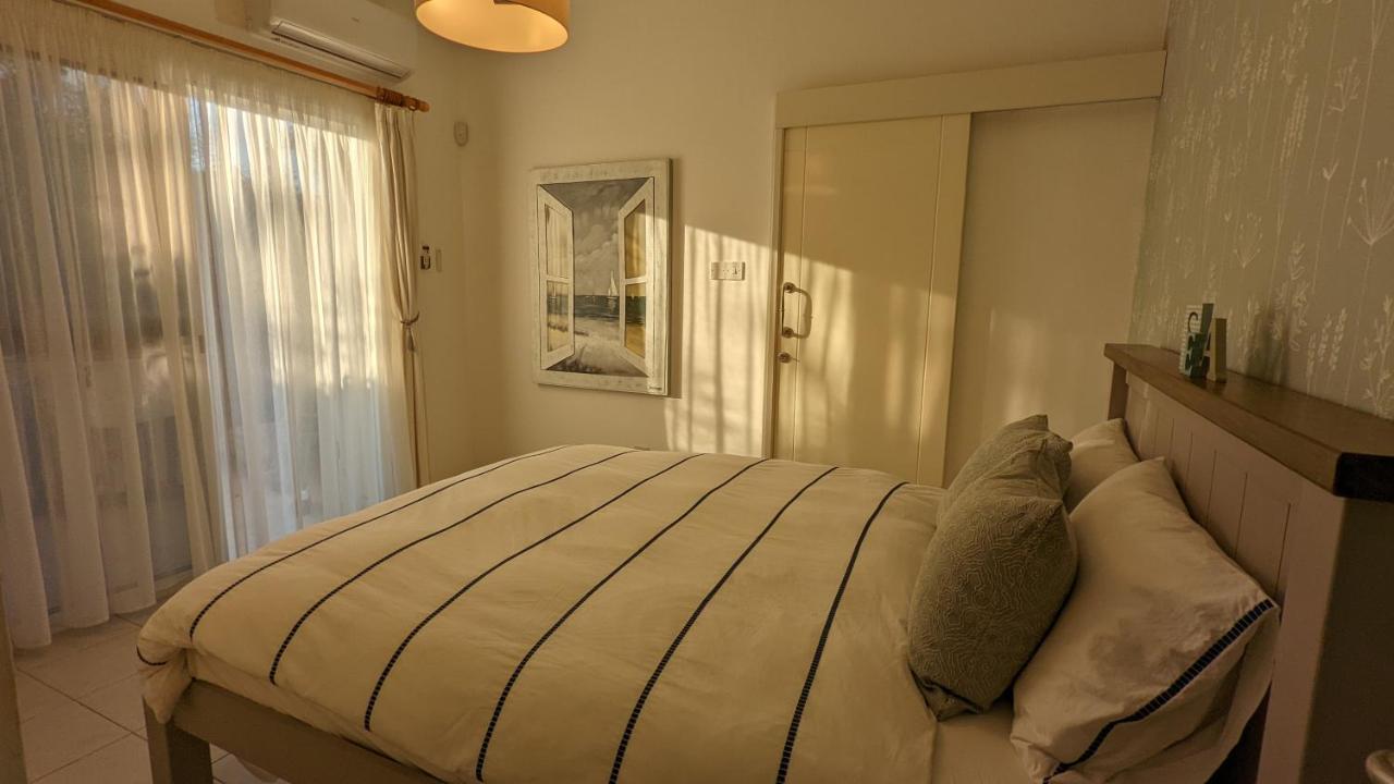 Stylish Garden Apartment At Paphos Harbour Dış mekan fotoğraf